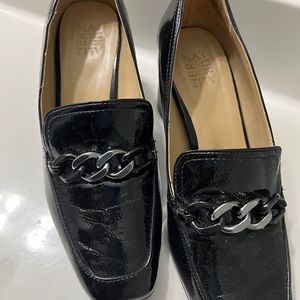 Naturalizer black leather pumps size 9.5